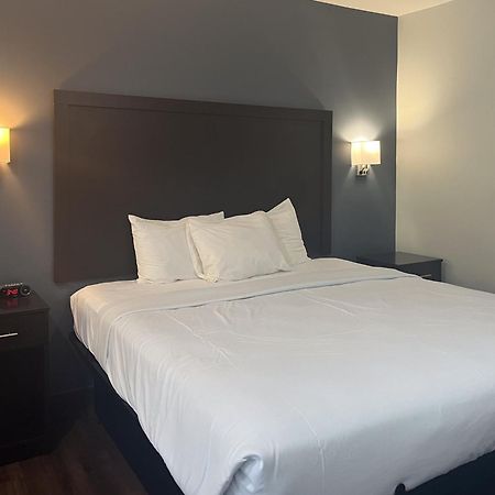 Motel 6 Norfolk, Va East Little Creek Екстер'єр фото