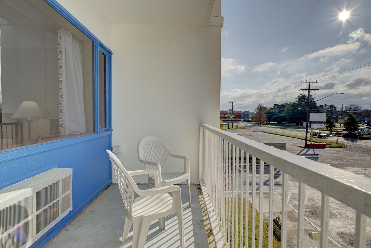 Motel 6 Norfolk, Va East Little Creek Екстер'єр фото