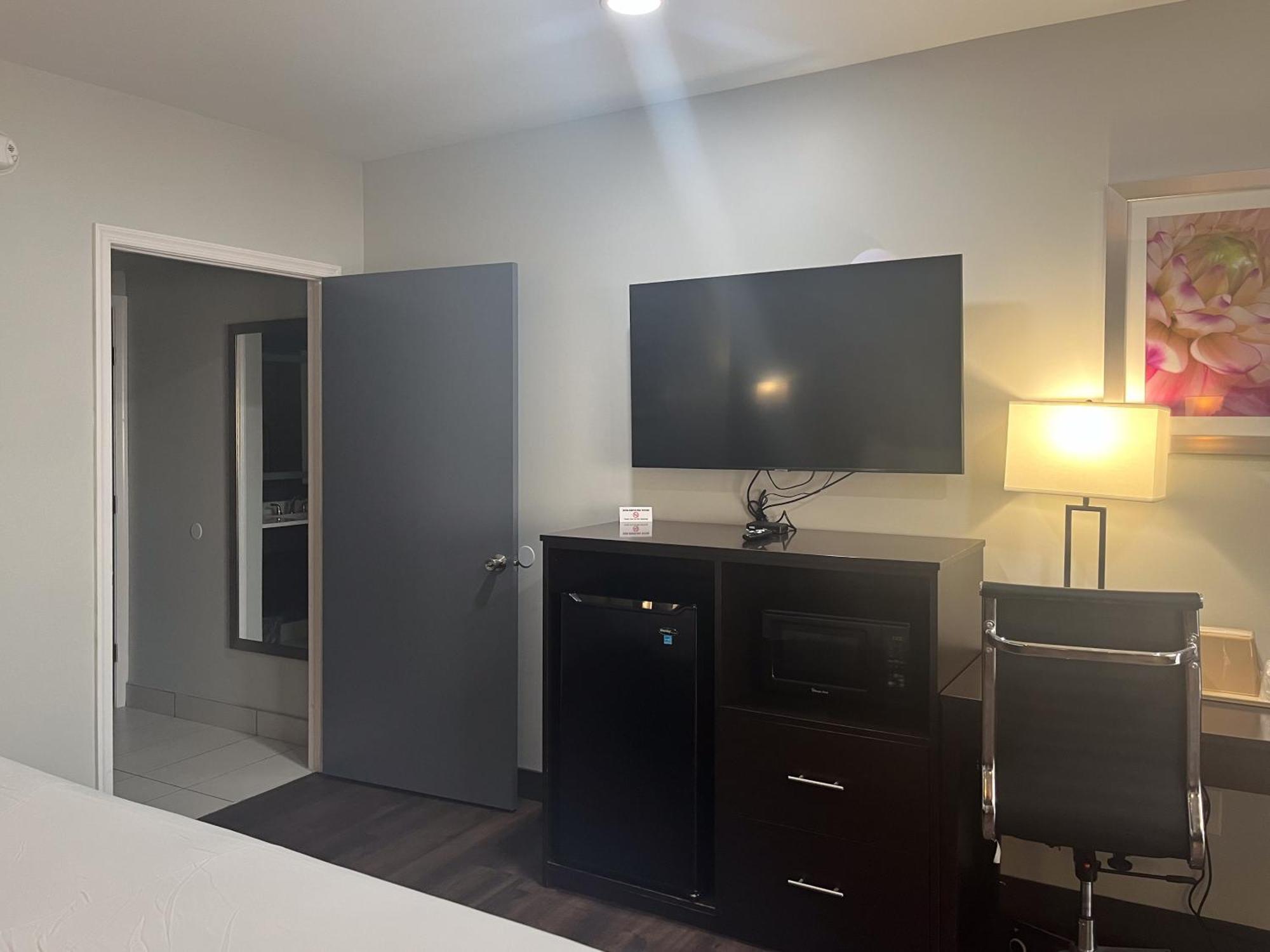 Motel 6 Norfolk, Va East Little Creek Екстер'єр фото