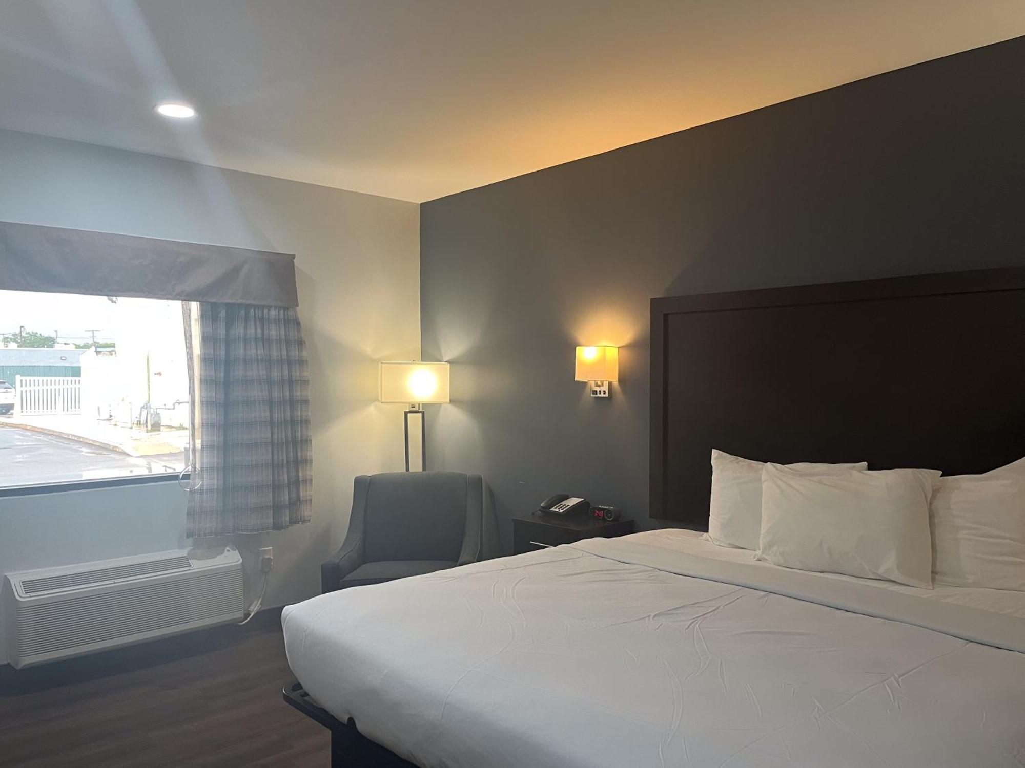Motel 6 Norfolk, Va East Little Creek Екстер'єр фото
