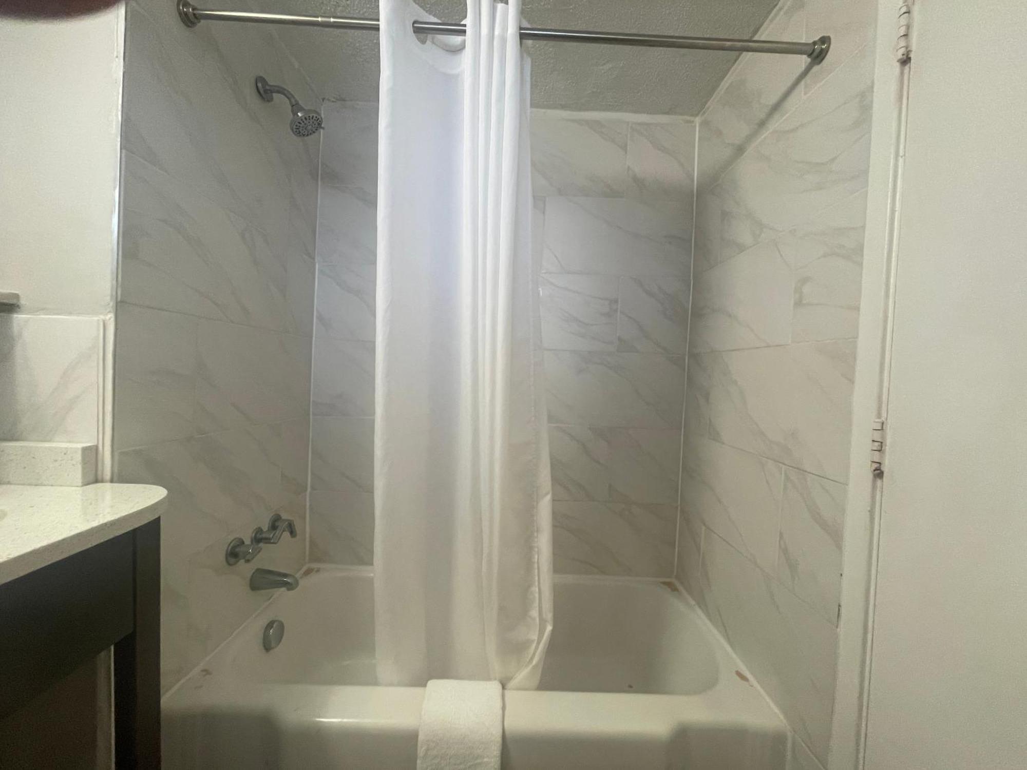 Motel 6 Norfolk, Va East Little Creek Екстер'єр фото
